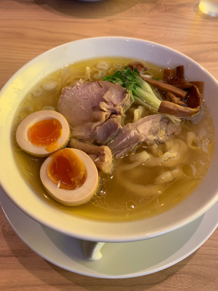 「味たま塩中華そば」@手打 親鶏中華そば綾川 大成店の写真