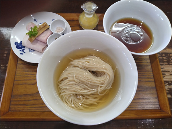「とろろ昆布出汁のからませつけ麺(醤油)¥1100-」@らぁめん サンドの写真