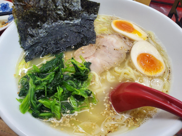 「塩ラーメン９００円」@らーめん ドラごんちの写真