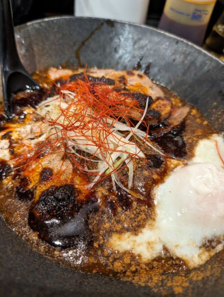 「麻婆まぜそば・極辣油＆叉焼増し」@麻婆まぜそば 麻ぜろうの写真