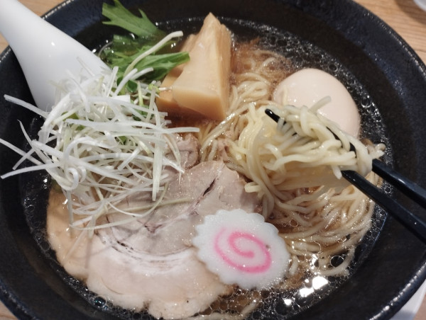 「超限定 あごだし醤油らーめん(1,000)」@麺処 凪の写真