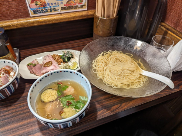 「初夏の冷やし白だしつけ麺」@らー麺 あけどやの写真
