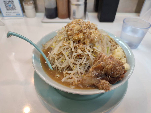 「ラーメン　味玉」@麺屋 顎で喰らえの写真