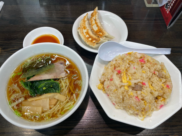 「Aセット + 2個餃子」@東京亭 昭島店の写真