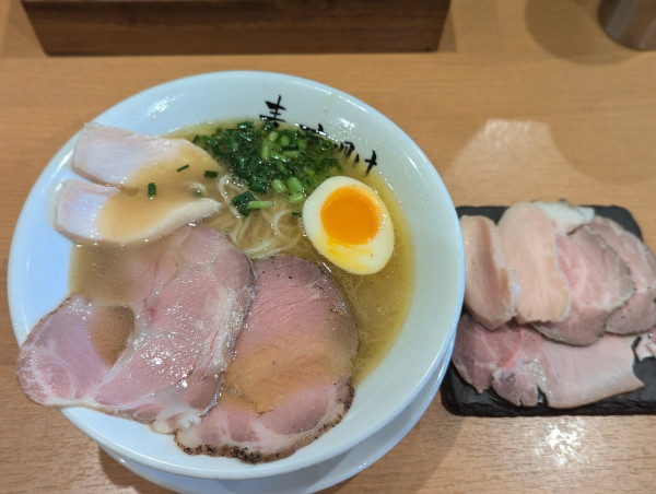 「らぁ祭コラボ　鶏と豚とときどき山椒」@麦の夜明けの写真