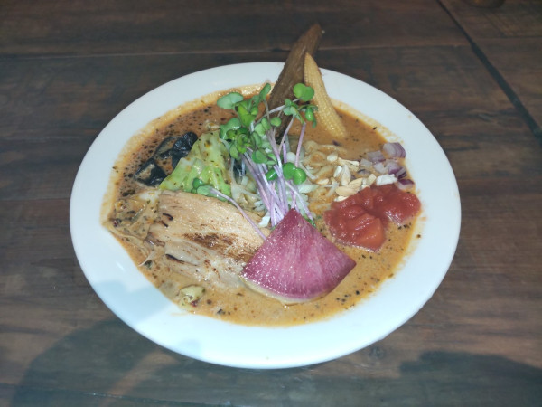 「スパイスラーメン　1200」@スパイスラーメン 点と線. 下北沢店の写真