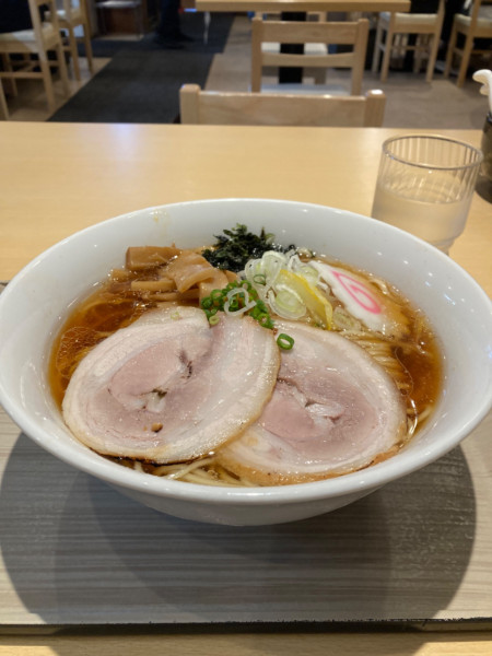 「醤油ラーメン 900円」@つけ蕎麦 中華蕎麦 尚念 南松本店の写真