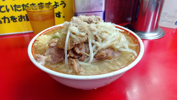 「#小豚 #ニンニクヤサイアブラ #700円」@ラーメン二郎 目黒店の写真
