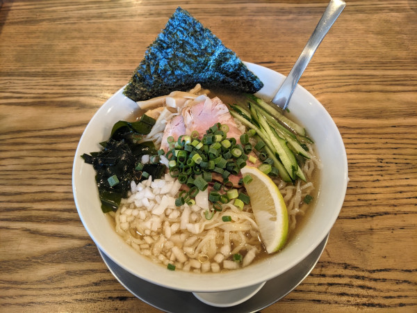 「淡麗冷し煮干し 1000円」@手打ちラーメン 谷家の写真