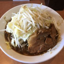 ラーメン (700円)