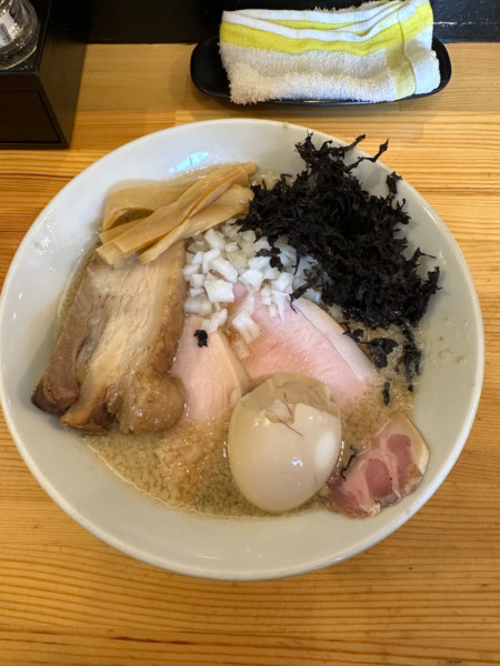 「背脂煮干しらーめん」@煮干らーめん 川むらの写真