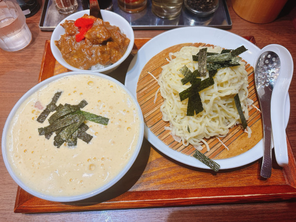 「納豆ざる＋ミニカレー」@らぁめん蔵持の写真