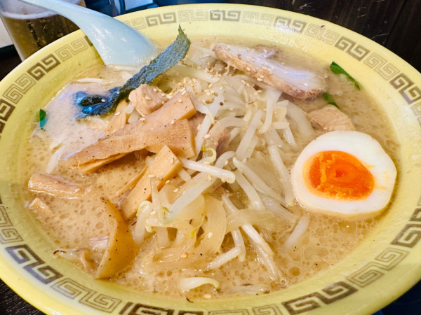 「豚骨味噌ラーメン【1100円】」@江川亭 南多摩店の写真