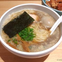セアブラニボシ（ラーメン大盛＋味玉）