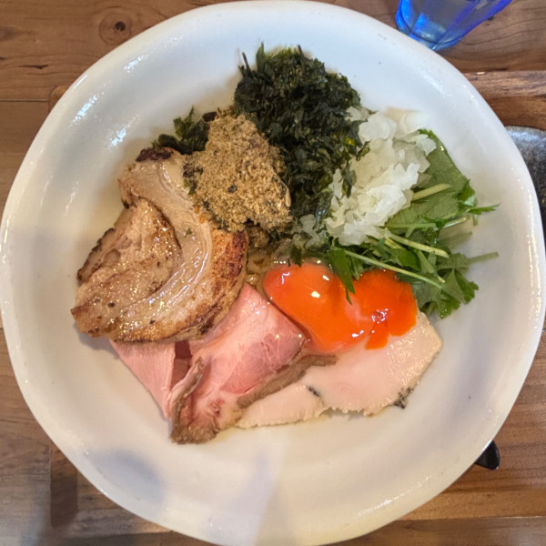 「冷やし混ぜそば」@ラーメン 健やかの写真