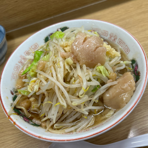 「ラーメン＋うずら『コール』ニンニク、アブラ、カラメ」@ラーメン二郎 栃木街道店の写真