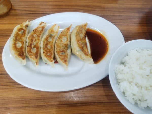 「餃子330円（5個）」@ラーメンばんだい 柏新富町店の写真