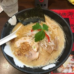 白味噌とんこつ(750円)