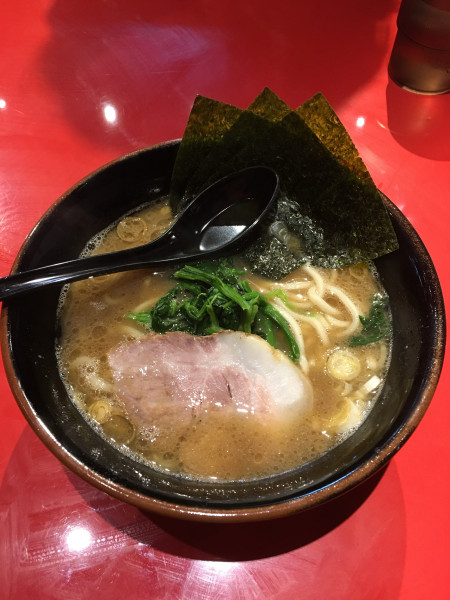 「らーめん(680円)」@横浜家系らーめん 清水家の写真