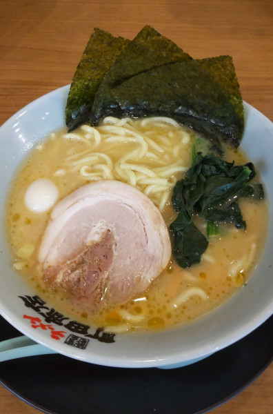 「ラーメン 800円」@町田商店 新百合ヶ丘店の写真