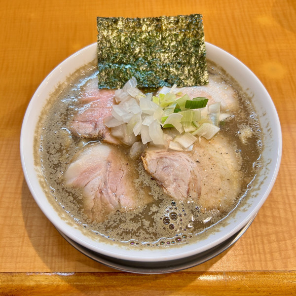 特上煮干しラーメン（980円）
