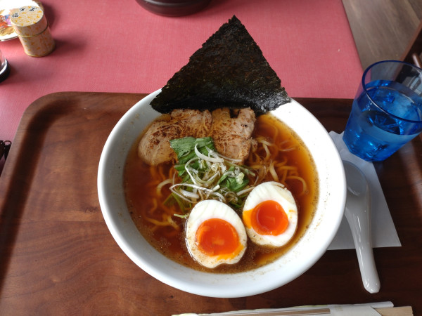 「極しょうゆラーメン」@麺ダイニングたかなわの写真