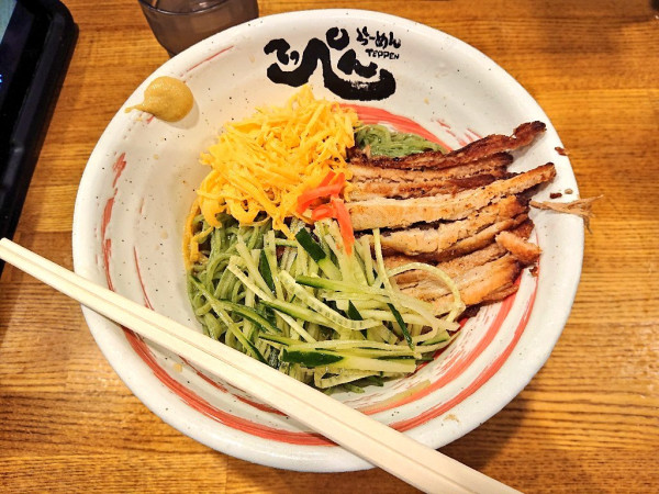 「冷やし中華（麺大盛り）」@とんこつらーめん てっぺんの写真