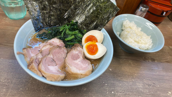 「渡来武ラーメン（並）¥1,200」@横浜らーめん 渡来武の写真