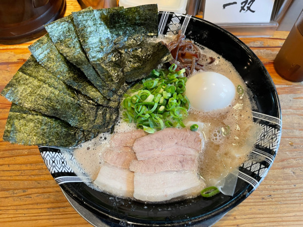 「特製ラーメン」@博多一双 祇園店の写真
