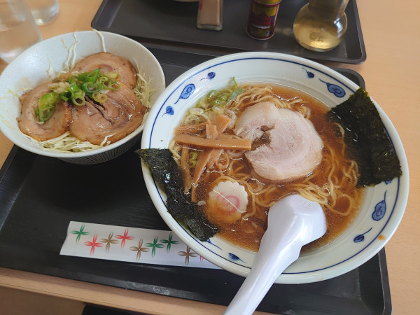 「ラーメン+半チャーシュー丼セット」@食堂大和の写真