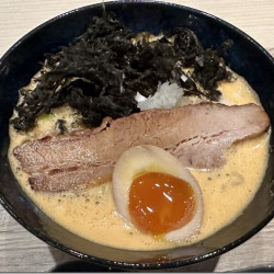 ウニラーメンスタンダード（1350円）