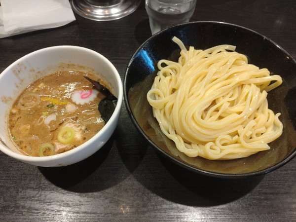 「魚介豚骨つけ麺」@UNDERGROUND RAMEN 川越仲町の写真