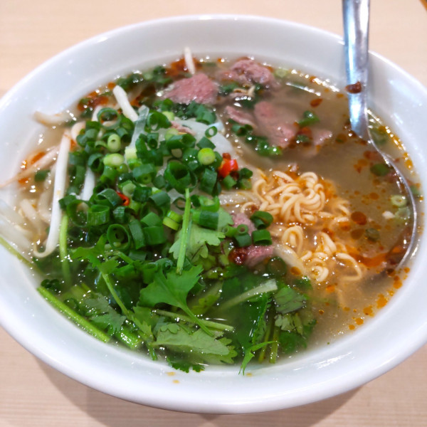 「Mì tôm bò（￥980）」@CHI EM QUANの写真