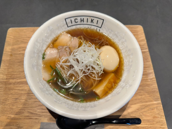 「味玉醤油らーめん  990円」@ラーメン いち喜の写真