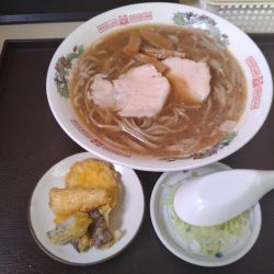 そばラーメン¥900-