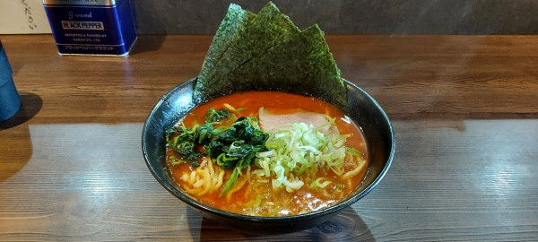 「旨辛濃厚味噌ラーメン　920円」@ラーメン 萩原家 藤沢店の写真
