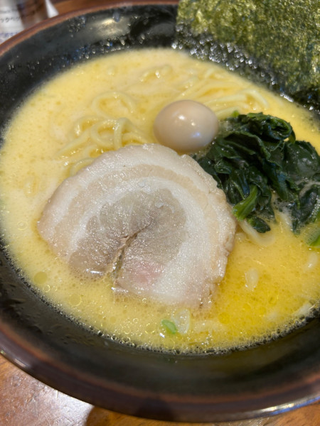 「塩ラーメン」@横浜家系ラーメン たくみ家 桜土浦インター店の写真