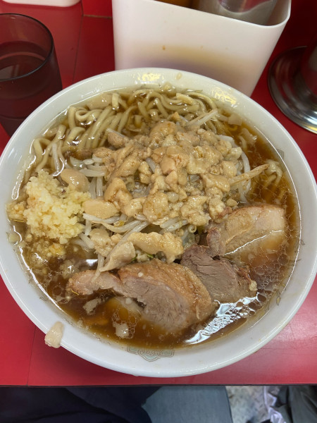 「小ラーメン（800円）ニンニク、アブラ、カラメ」@ラーメン二郎 上野毛店の写真