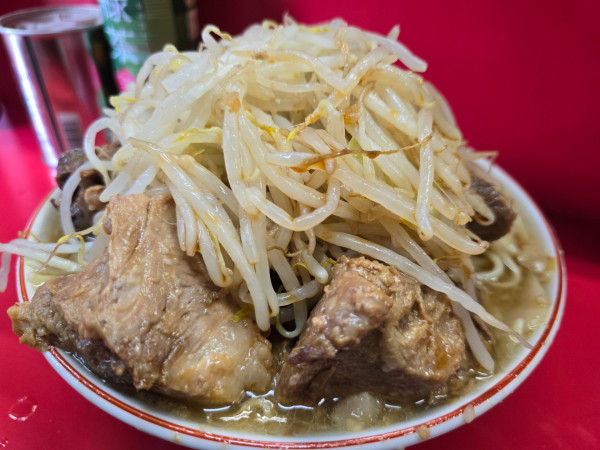 「ぶたダブル大ラーメン(ヤサイカラメ) ¥1,000」@ラーメン二郎 三田本店の写真