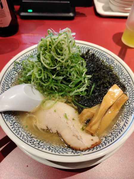 「磯海苔塩ラーメン　ドッカンネギ」@丸源ラーメン 大泉学園店の写真