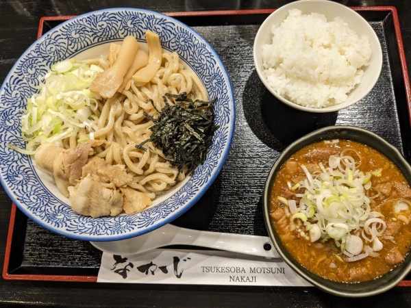 「なかじの油そば モツ煮ライスセット」@つけ蕎麦 とろモツ煮込み なかじの写真
