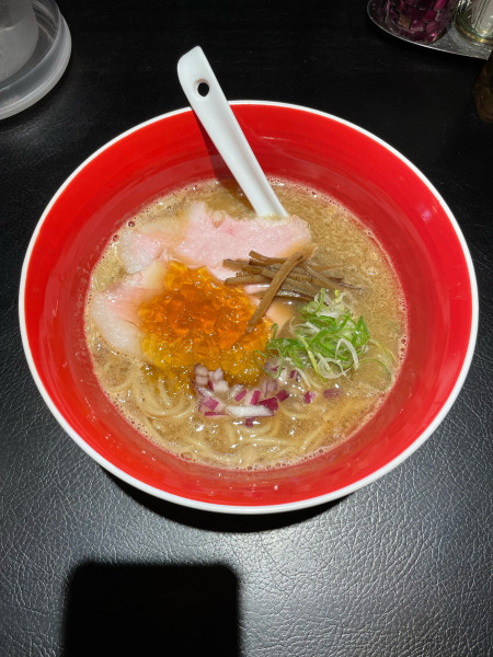 「豚骨魚介　醤油(1100円)」@men-eiji HIRAGISHI BASEの写真