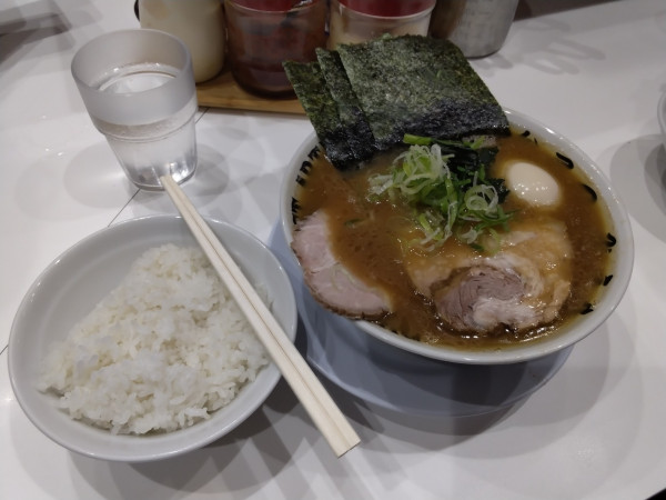 「とんこつラーメン（1000円）」@とんこつみうらの写真