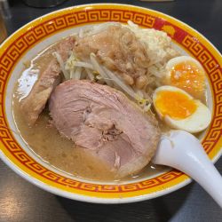 ラーメン 豚2枚玉子 (半分220g)