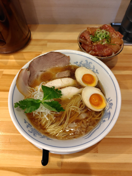 「漁師が作る魚介と地鶏の中華蕎麦1200円（この日限定）」@粋な中華蕎麦 みらいの写真