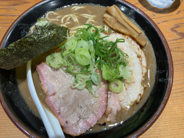 「濃厚チャーシュー中華蕎麦　1500円」@中華蕎麦 ひら井の写真
