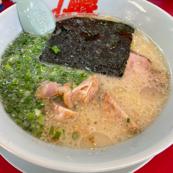 「朝ラーメン（梅抜き）520円 コロチャー」@ラーメン山岡家 大泉店の写真