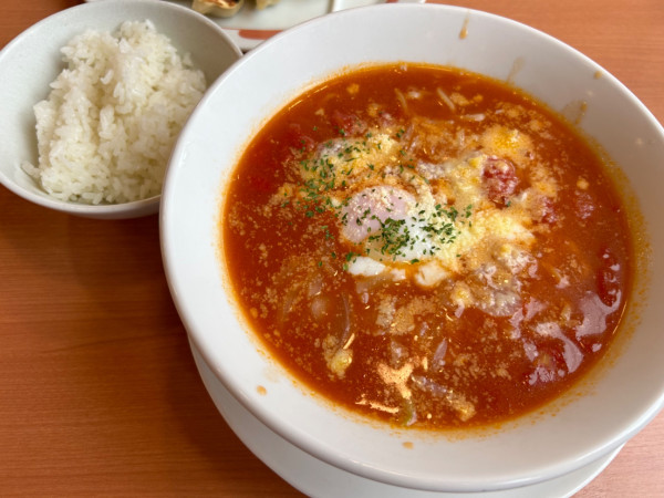 「【期間限定】トマト＆カレーらーめん+ライスセット860円」@幸楽苑 新座店の写真