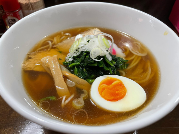 「醤油らーめん」@らーめん ぶっちぎりの写真