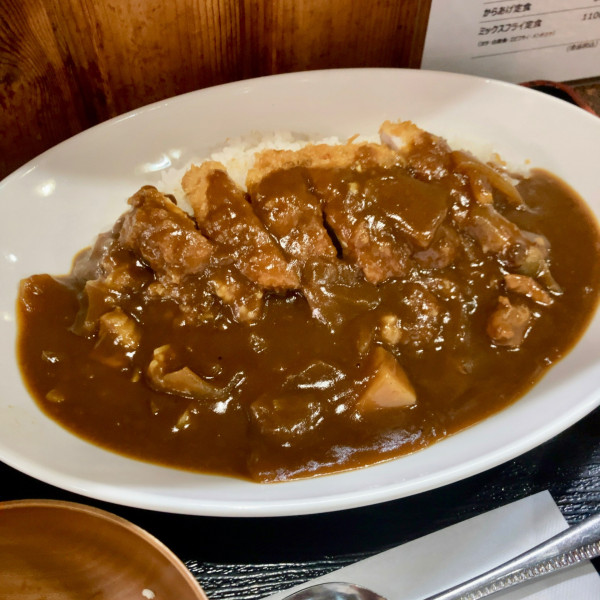 「カツカレー￥800」@台所家 たわらの写真